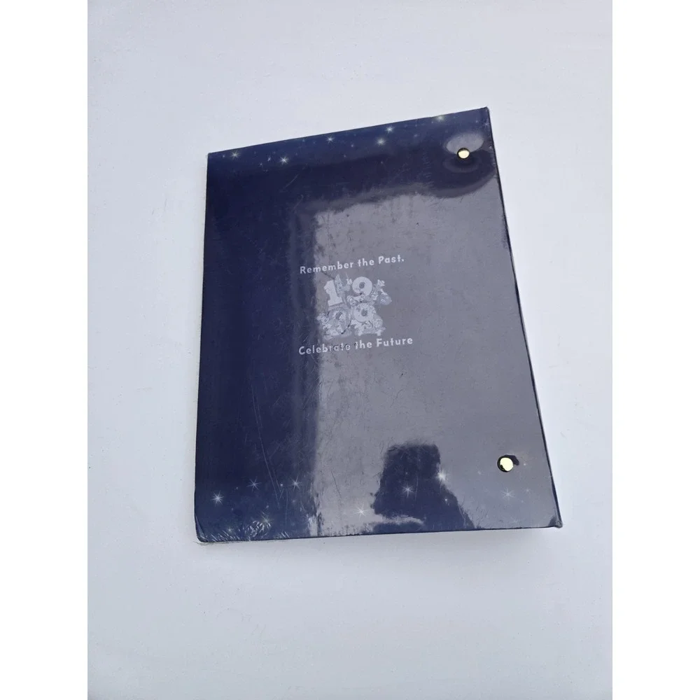 Walt Disney‎ World 1999 Millennium 3-Ring Binder Mickey Mouse Vintage Park...